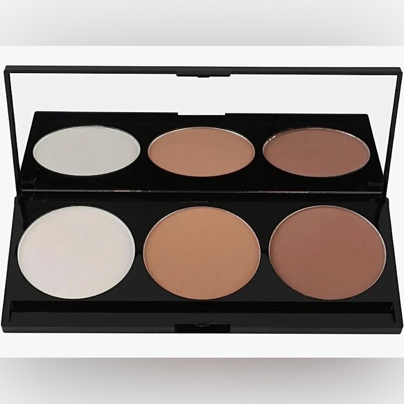 $20 MAKE UP PALLETS - Picture 4 of 10